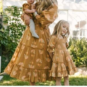 Ivy City Co | Celeste Floral Smocked Midi Dress